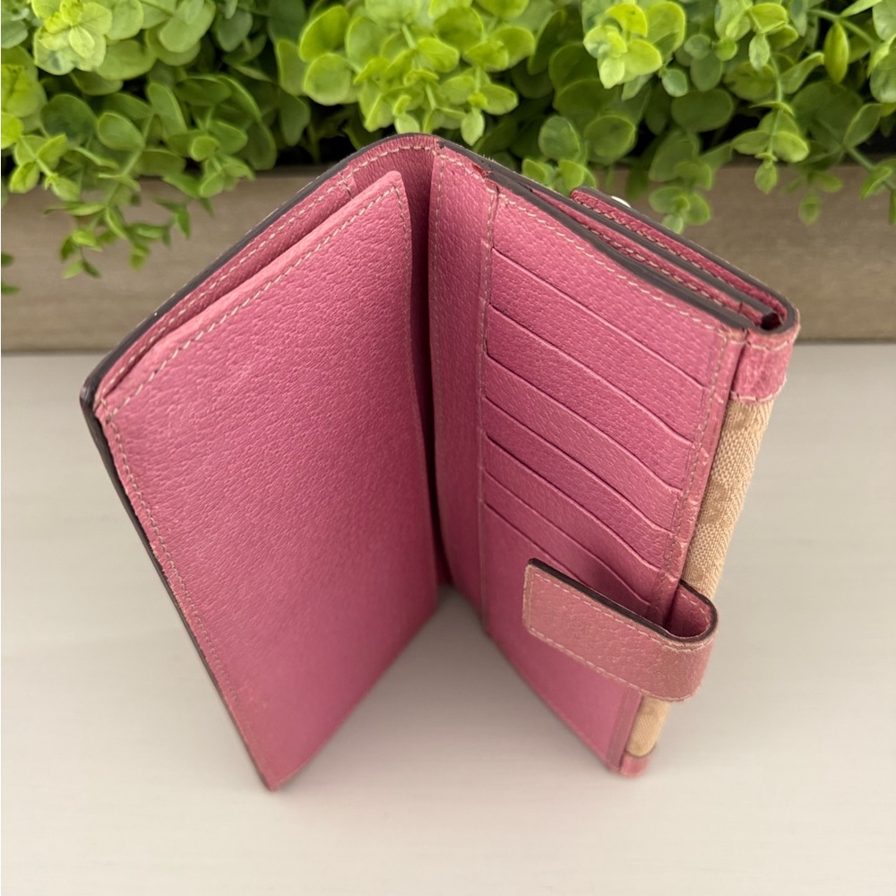 Gucci Wallet - Picture 11 of 16